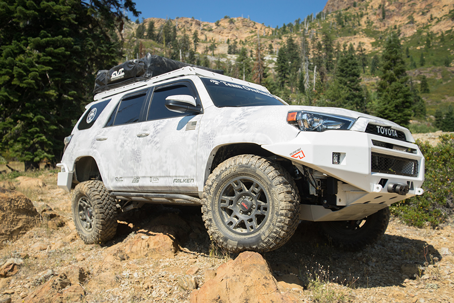 overland_toyota_offroad