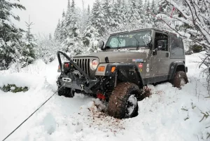 jeep with recovery winch