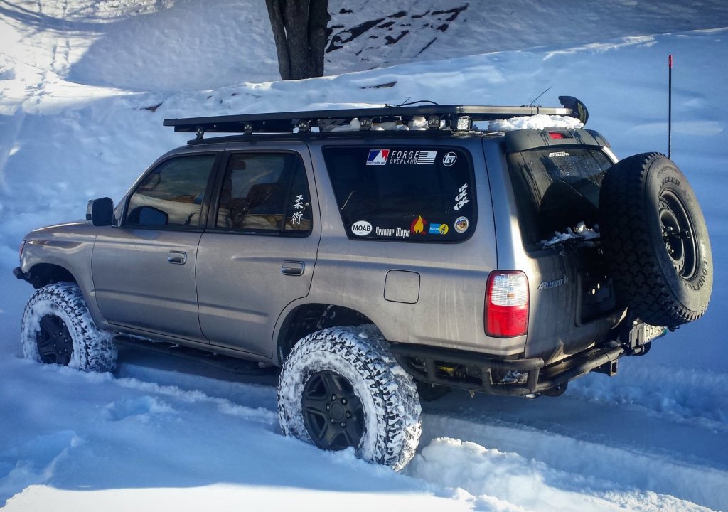 Toyota 4Runner with Cooper Tires in snow 