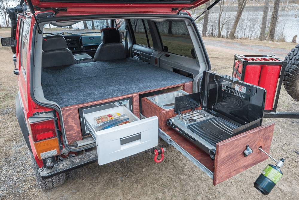 Jeep Cherokee XJ full kitchen setup