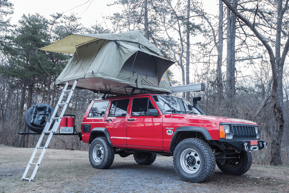 Jeep Cherokee XJ with tent