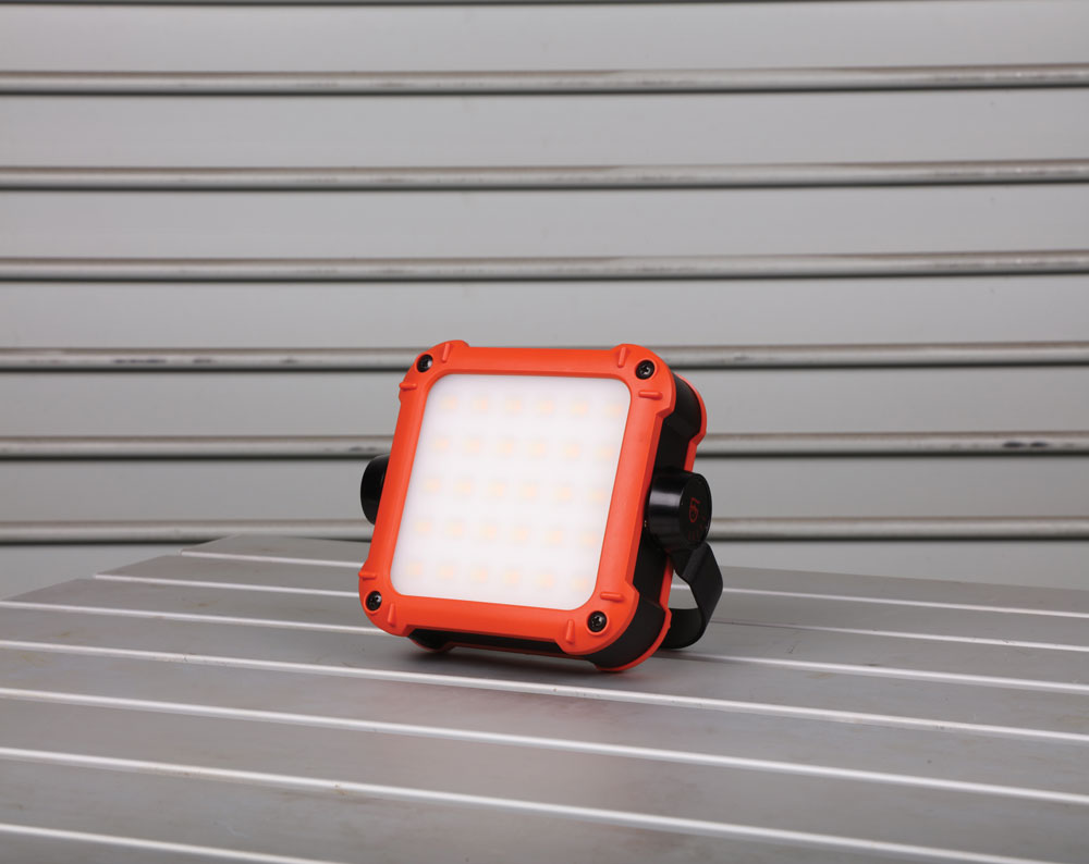 Campsite lantern - Gear aid ARC LED Light & Power Station