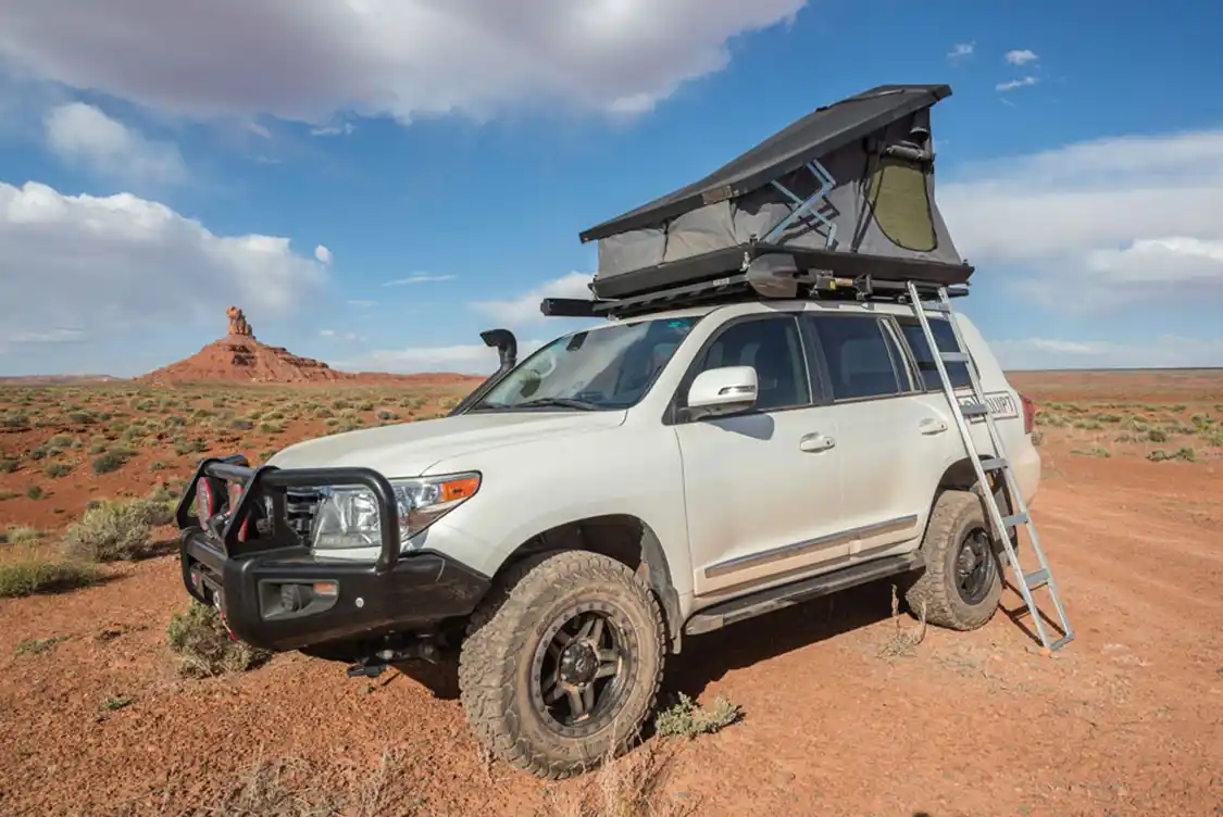 2013 Toyota Land Cruiser 200 Series Side View