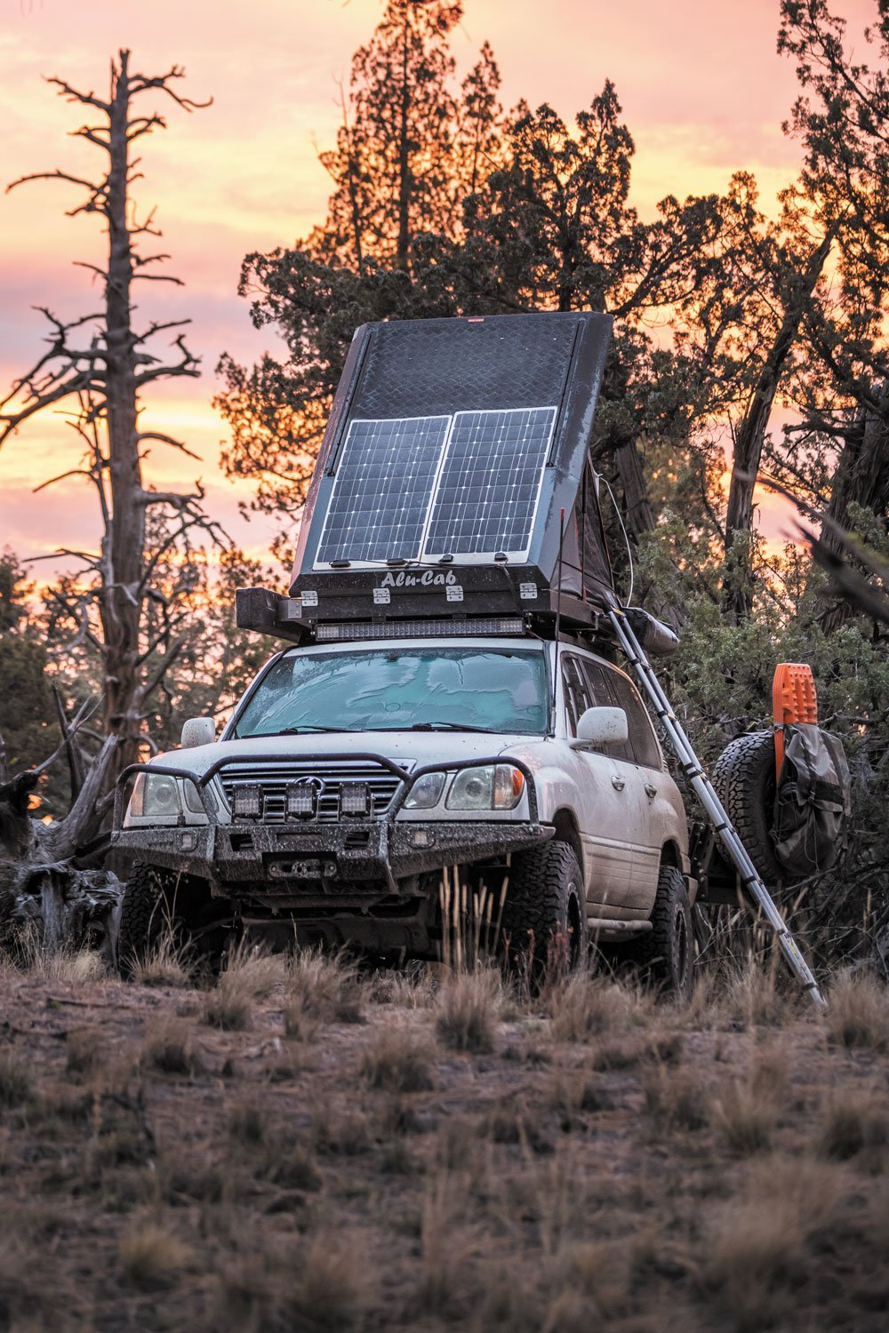 Lexus LX470 topside camper