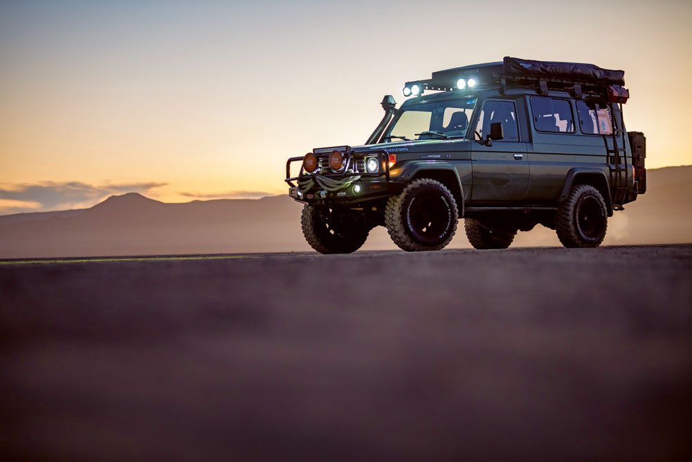 Land Cruiser Troopy at sunset