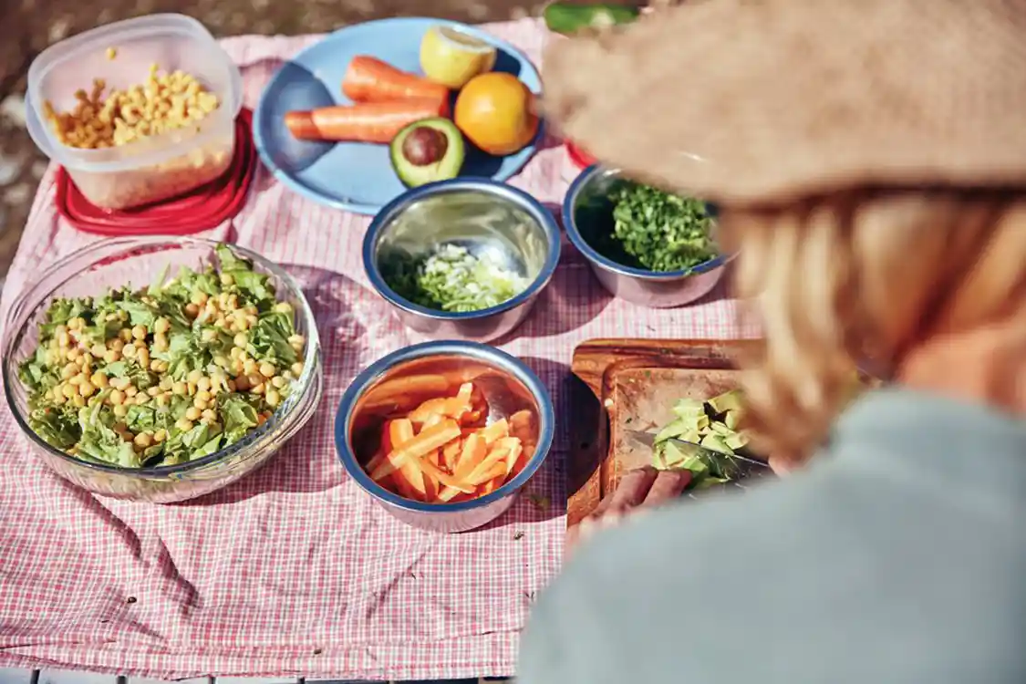 healthy eating while camping