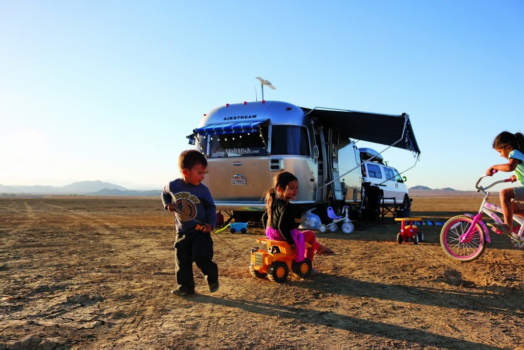 Dry lakebed wild camping near Joshua Tree National Park