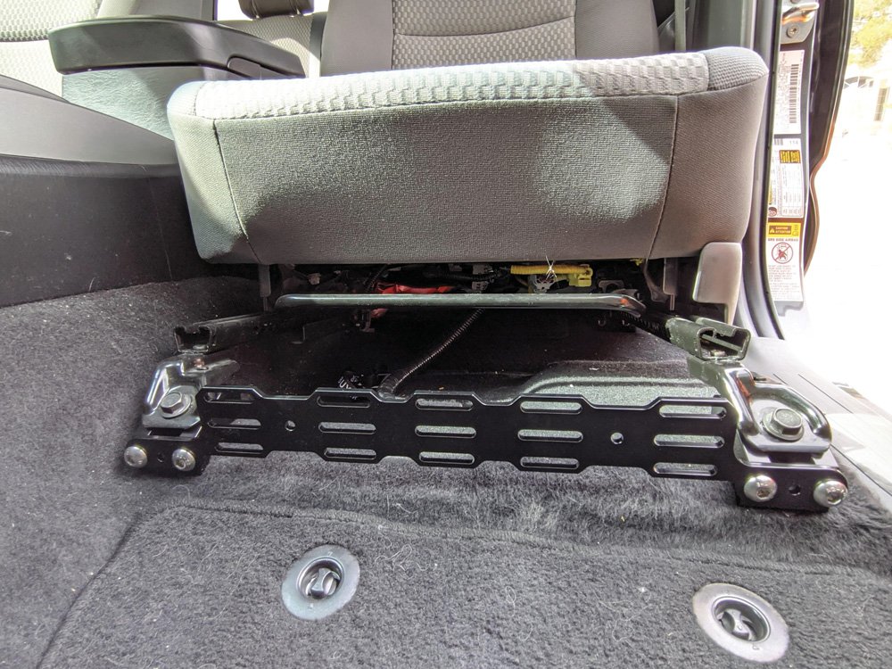 Installed Front Multi-Mount Panel and Seat Jackers