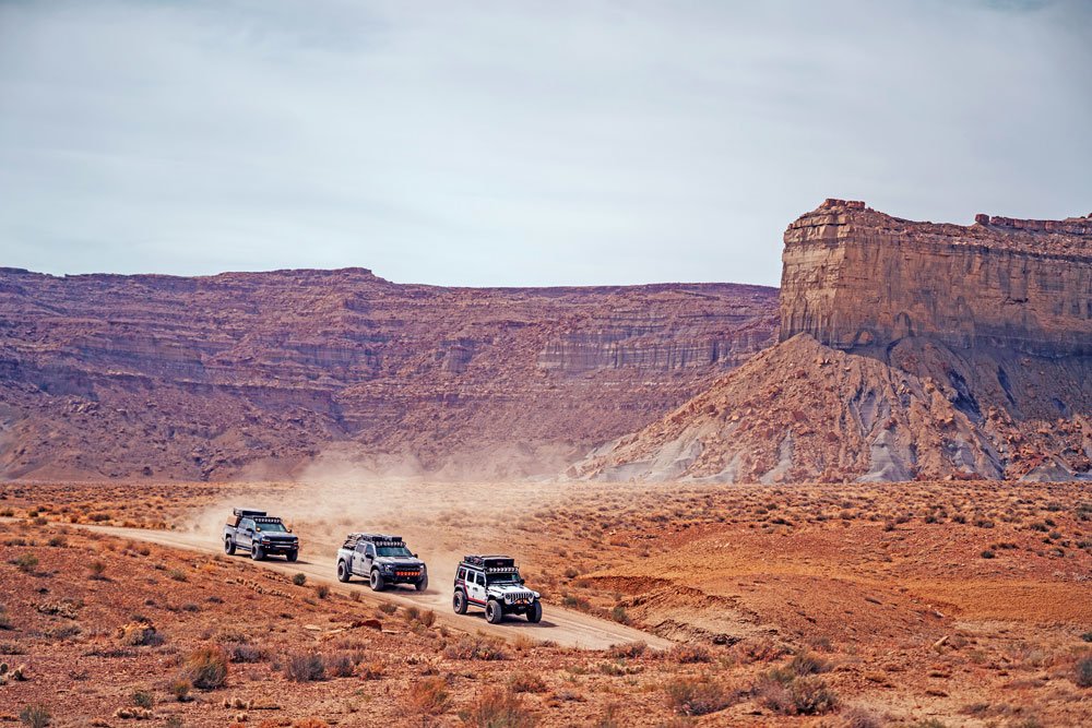 Jeep Wrangler JLU and friends explore remote spots near Lake Powell