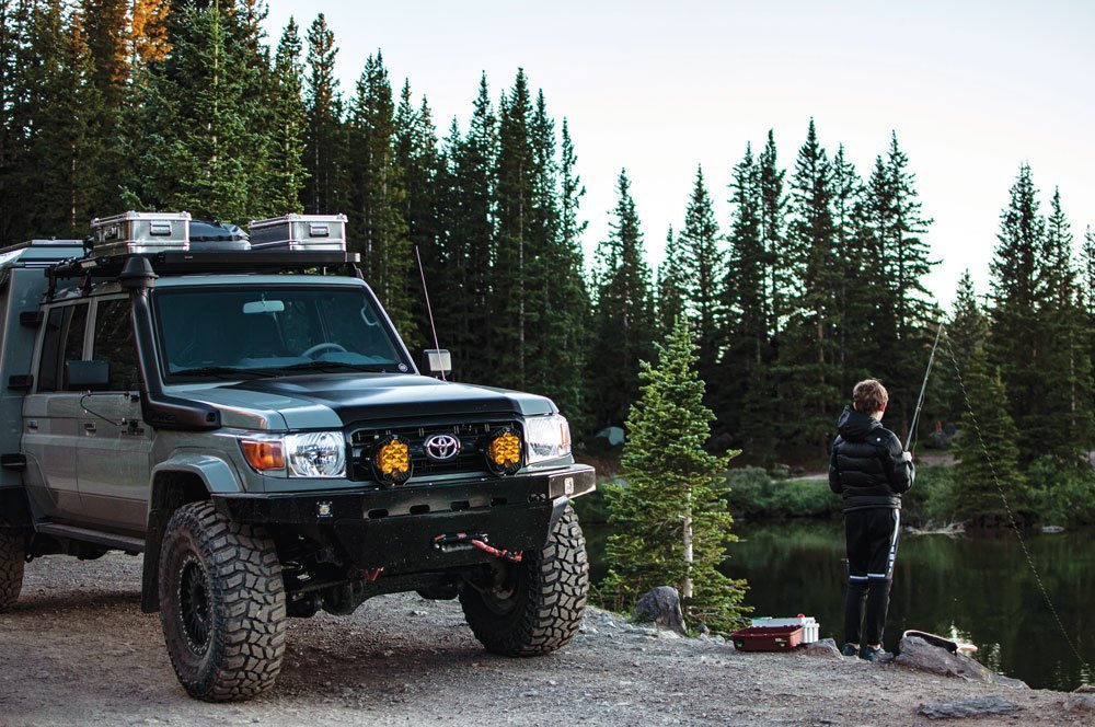 Maltec ’93 Land Cruiser 80/79 series parked while fishing