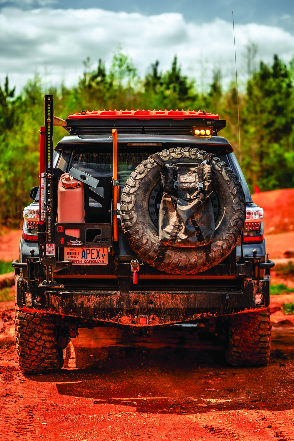 The rear bumper of the 4Runner also includes recovery gear and an axe.