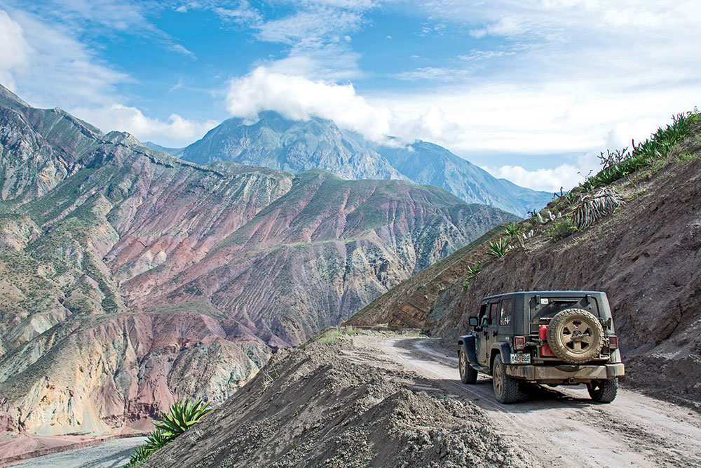 Pépin travels through Peru. 