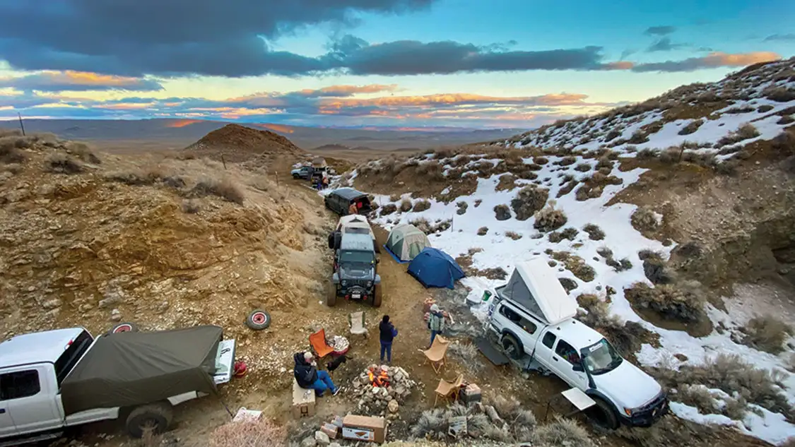 Shelter for the evening camp in a narrow cut in the mountain