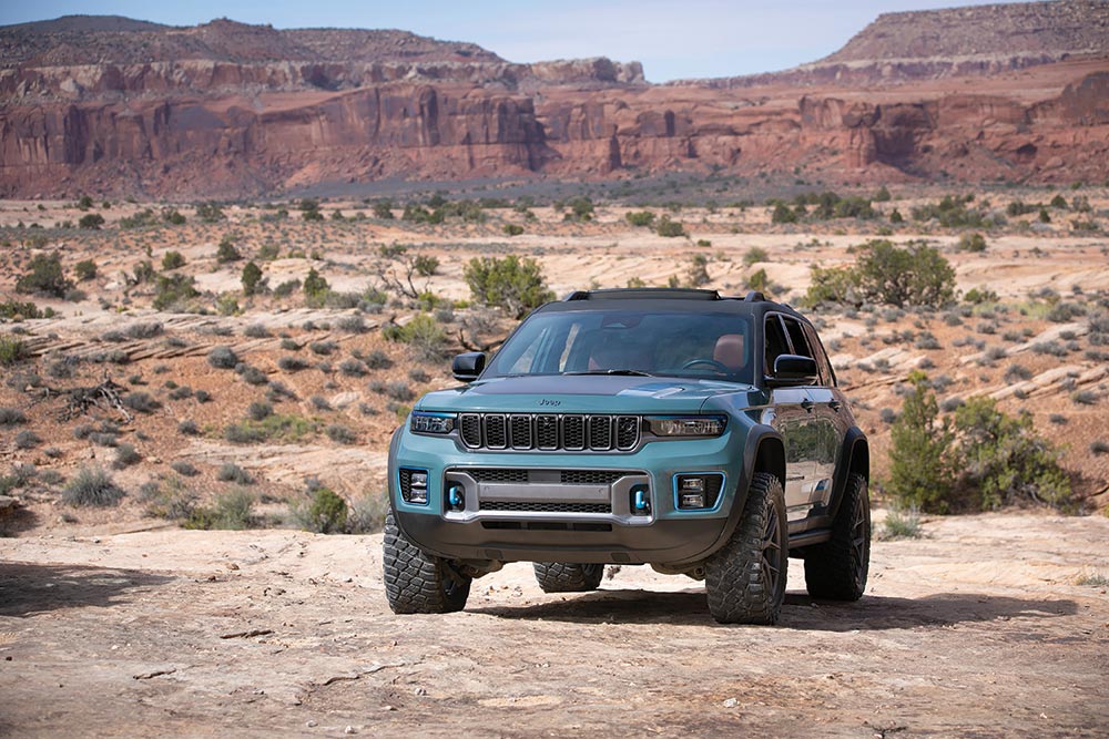 The blue Grand Cherokee concept has more ground clearance than your typical Grand Cherokee.