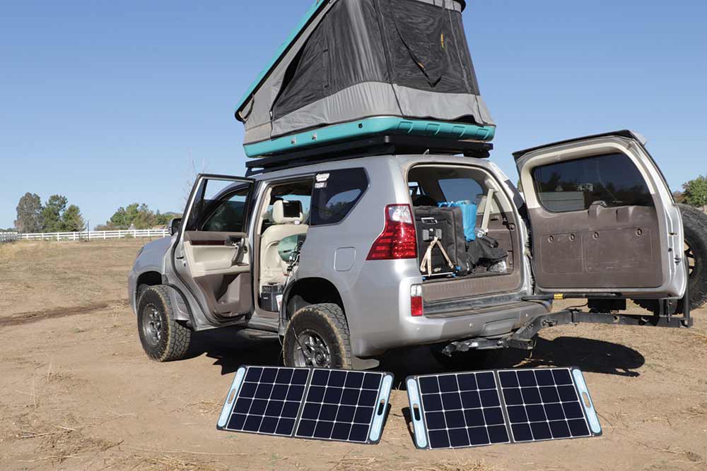 Rig set-up with rooftop tent and solar panels 