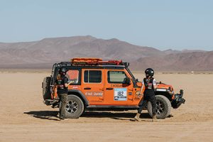 Gobi Rack on a Jeep in the desert 