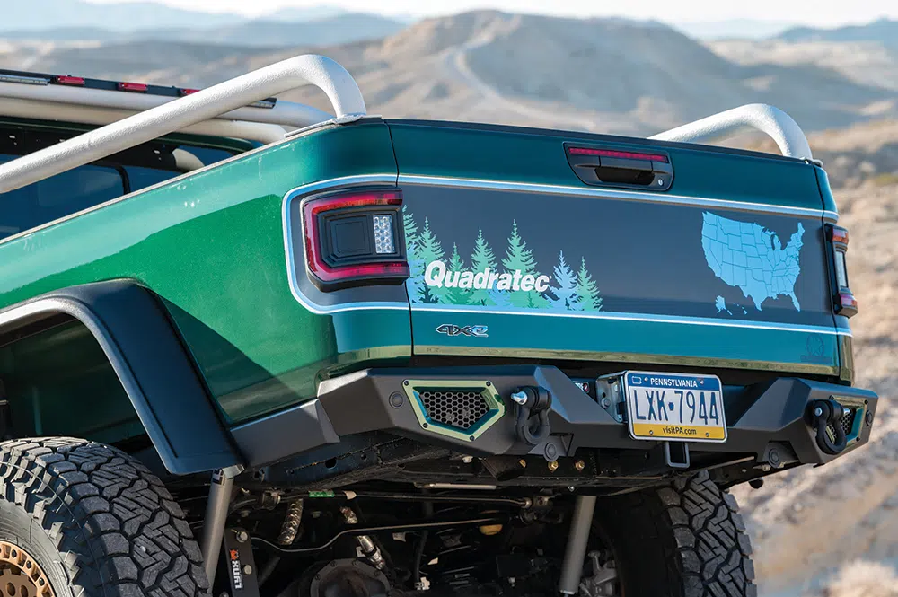 The tailgate of the JTe features a map of the 50 states and Quadratec badging.