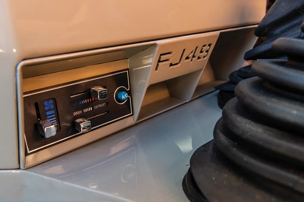 The air conditioning is borrowed from a 79 series Land Cruiser