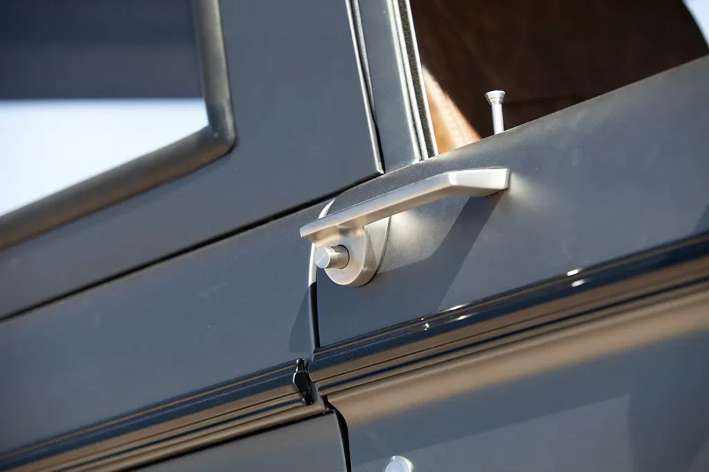 Handle