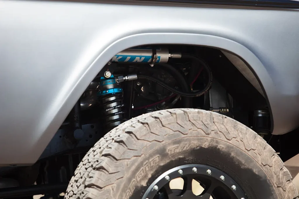 3.5-inch raised leaf springs lift