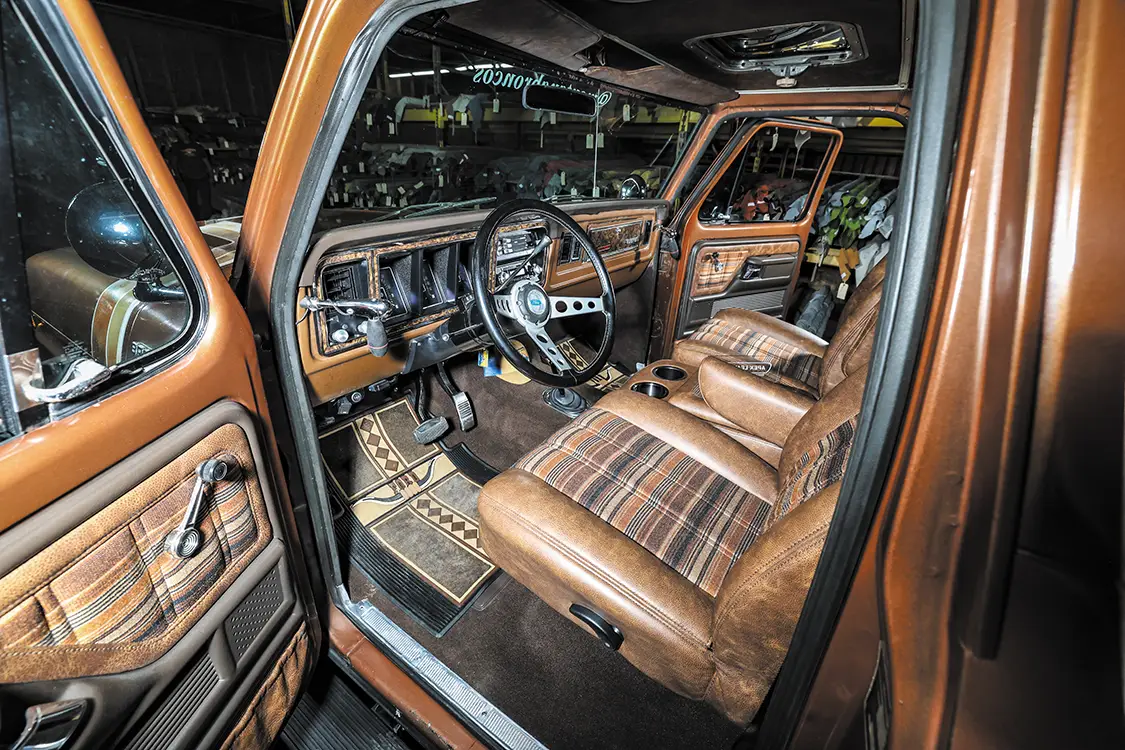 Rare 1978 RVI Bronco Reborn With a Supercharged Godzilla V8